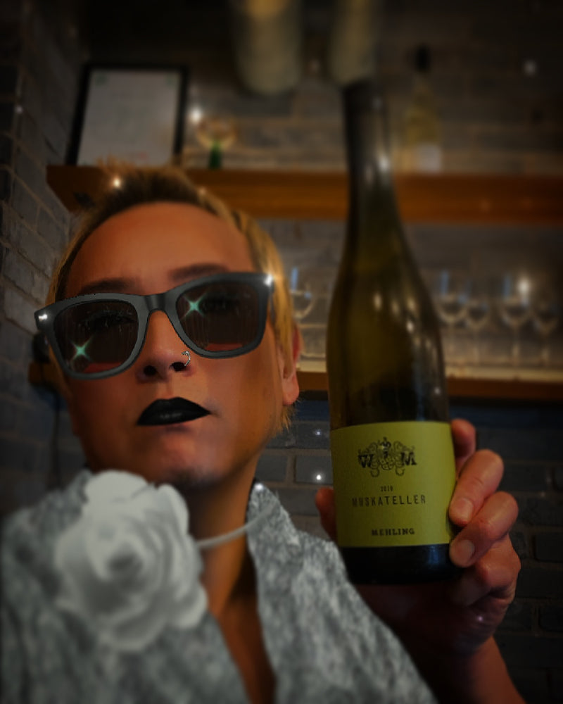 本日、6/12(水)ディ・エアーデ鋭意営業中